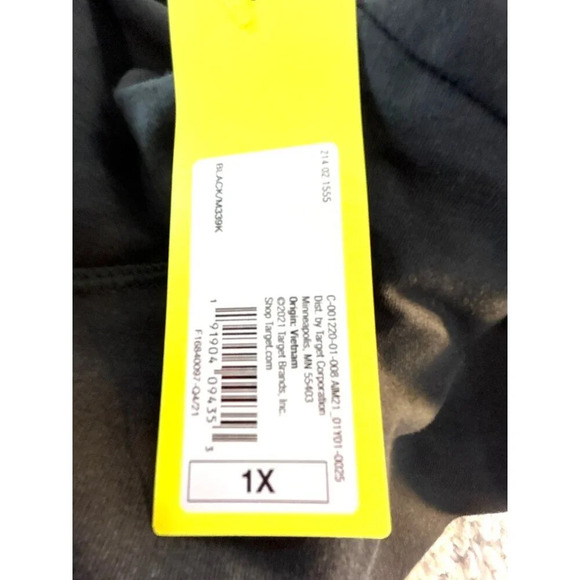 Target All in Motion Womens Pull-over Hoodie Black Pockets Size 1X NWT - Picture 4 of 5